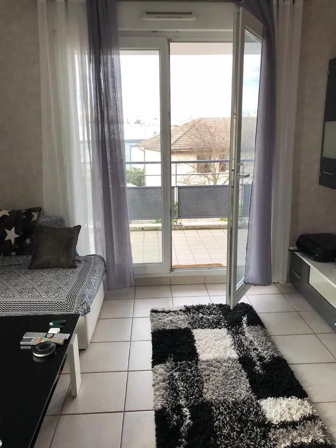 Confort D'Ange Vaulx-en-Velin Apartment